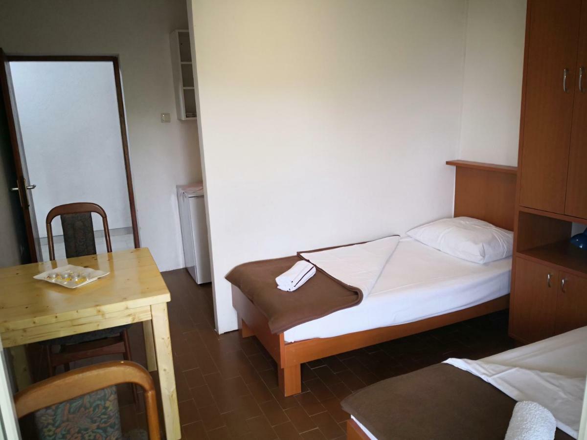 Hotel Dupin Vlašići Exteriér fotografie